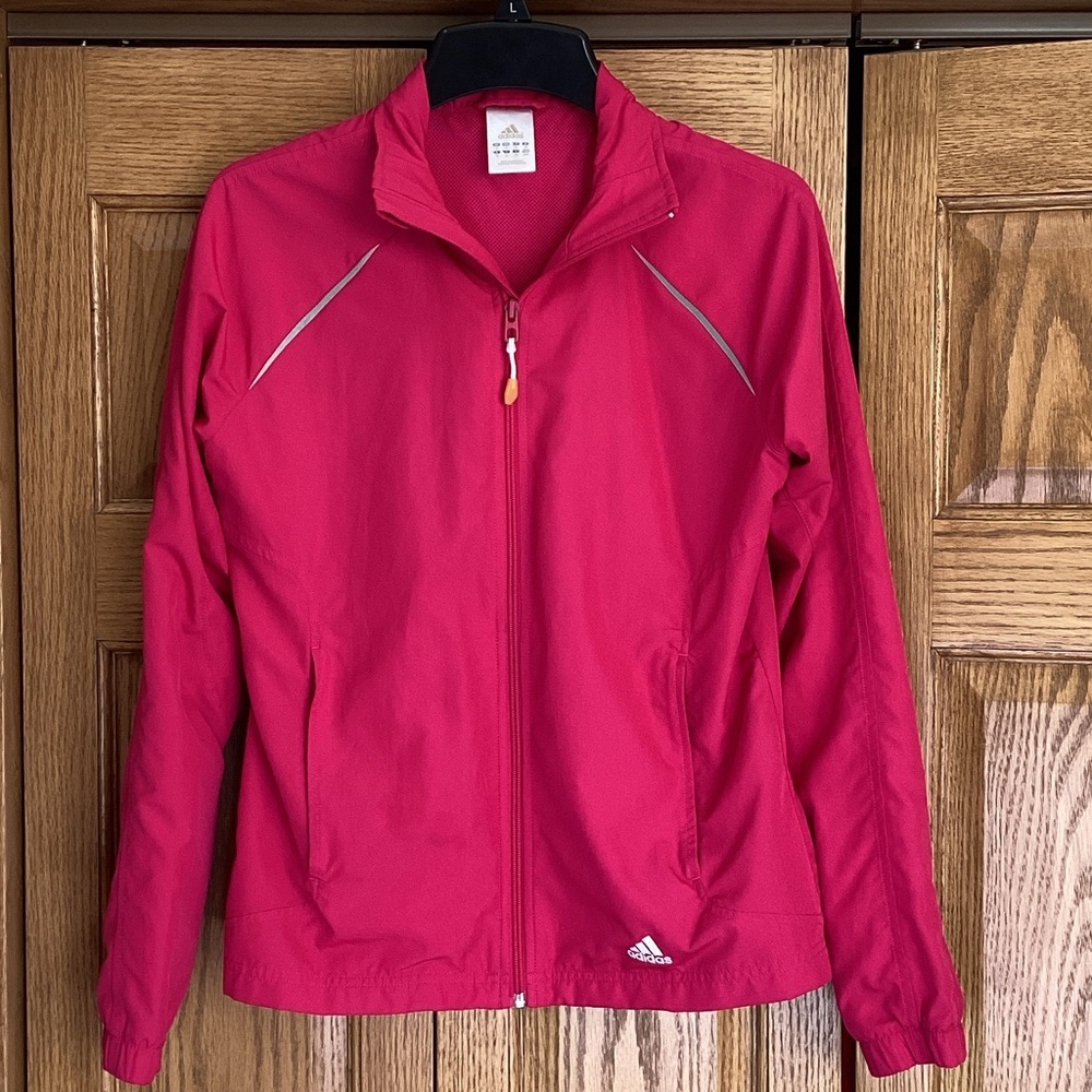🌸Adidas Women's Vibrant Pink Track Jacket, running windbreaker. Women’s size M